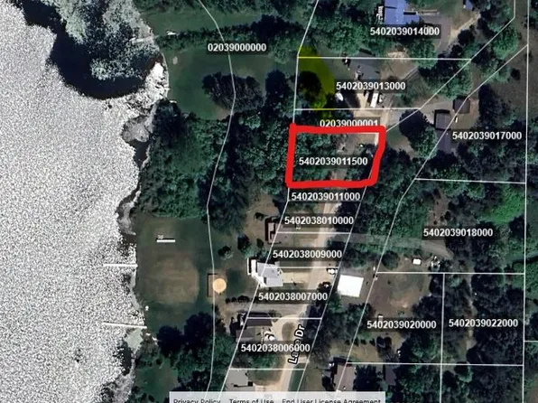 18155 Lake Dr, Big Rapids, MI 49307