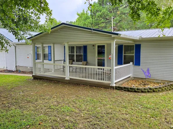 49 Lakeview Cabins Dr, New Concord, KY 42076