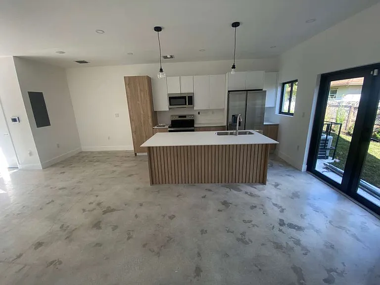 6233 NW 20th Ave #B — Photo 6