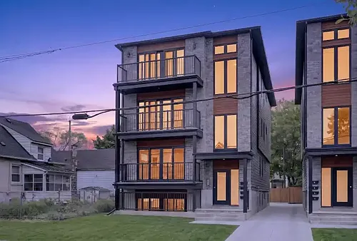 342 Shakespeare St #2 Photo 1
