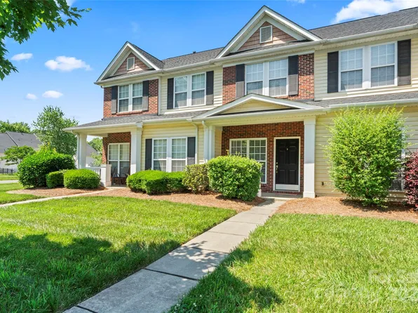 2052 Oakstone Dr, Monroe, NC 28110