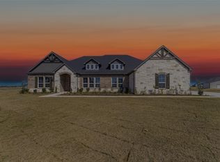 2212 Continent Ct, Krum, TX 76249