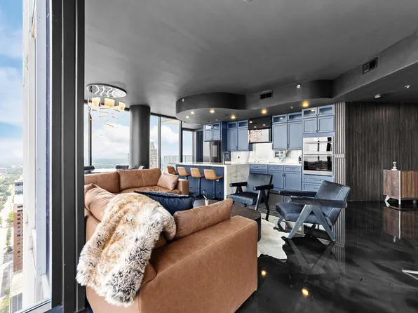 301 Fayetteville St Unit 3107, Raleigh, NC 27601