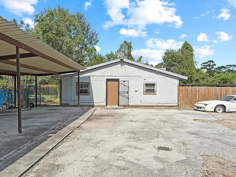 5621 Haywood St — Photo 5