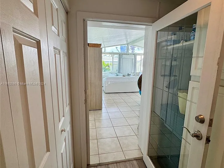72 Ocean Dr — Photo 16