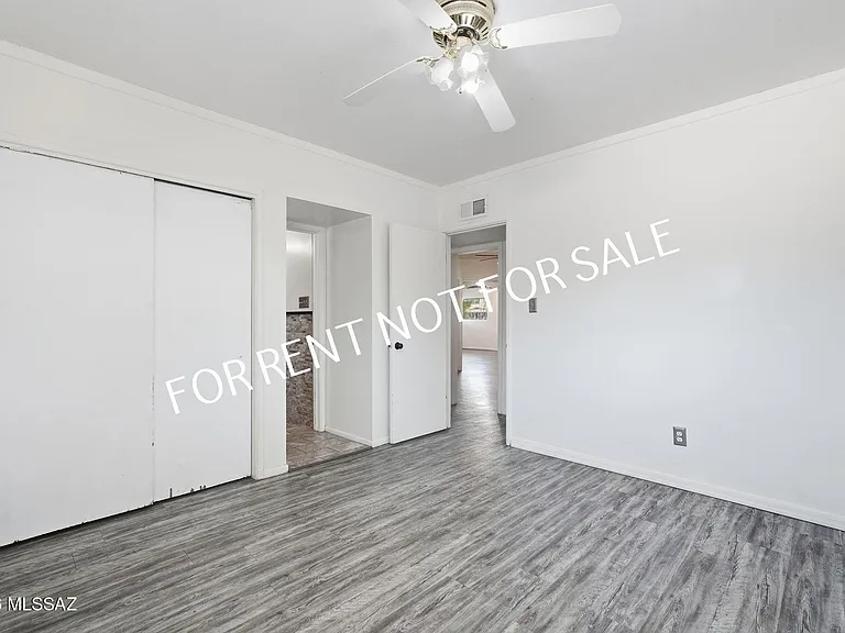 5626 E 4th St — Photo 20