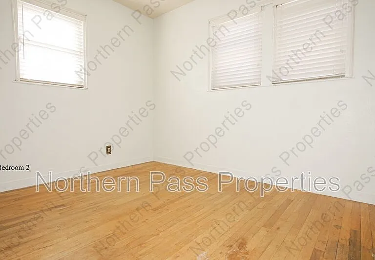 3308 Sacramento Ave — Photo 9