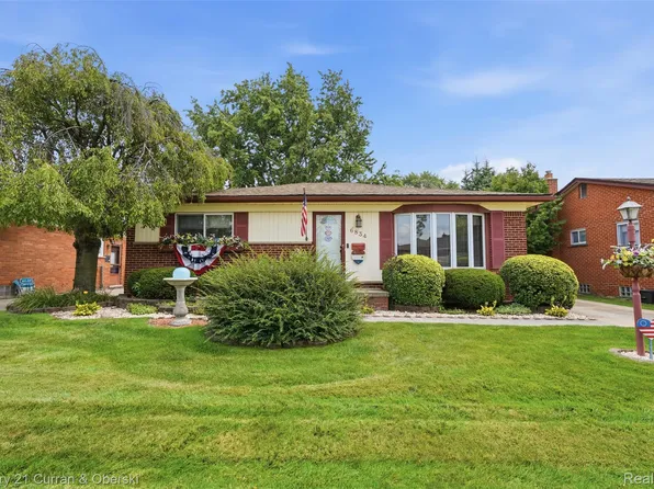 6834 Cronin Dr, Dearborn Heights, MI 48127