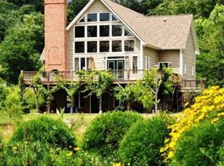 640 Lee Gualtney Rd, Banner Elk, NC 28604