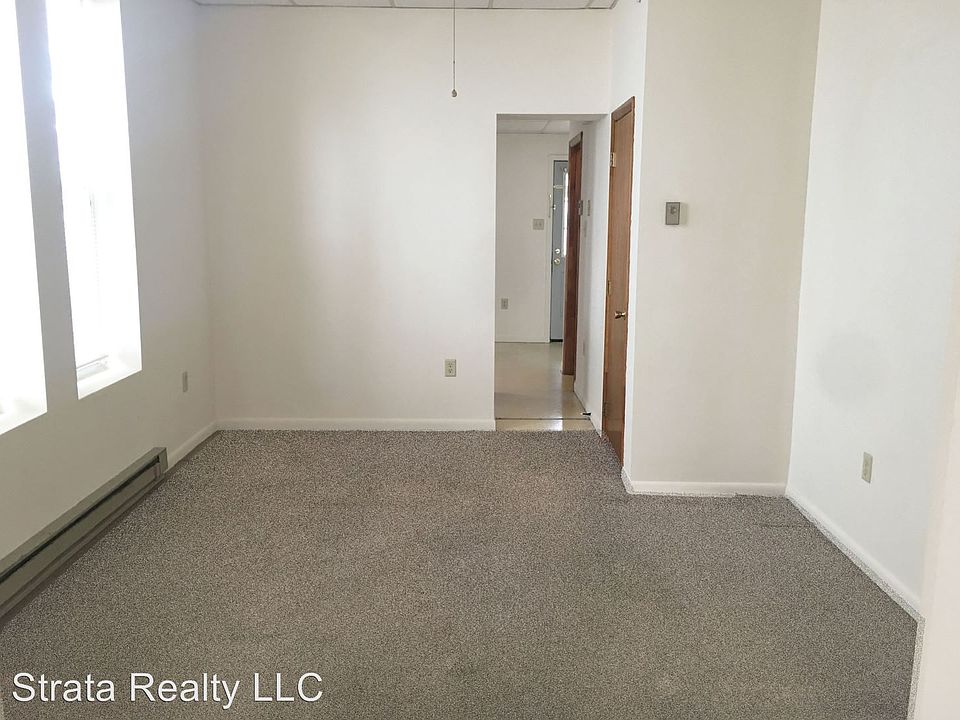 1st image of 512 Salem Ave