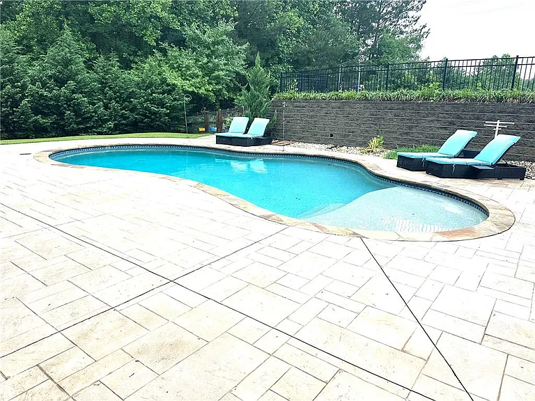 2852 Summer Branch Ln — Photo 63