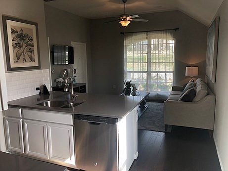 3rd image of 1210 Chad Dr