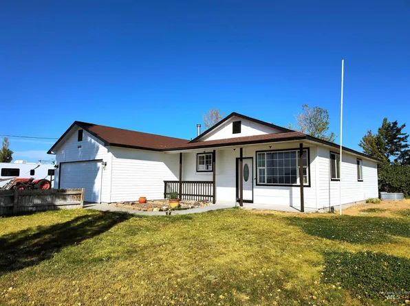 6600 SW Jarvis Dr, Mountain Home, ID 83647