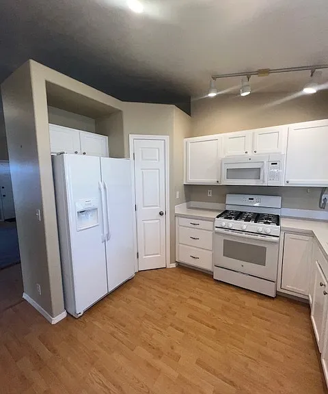 2455 W Baystone Dr — Photo 37