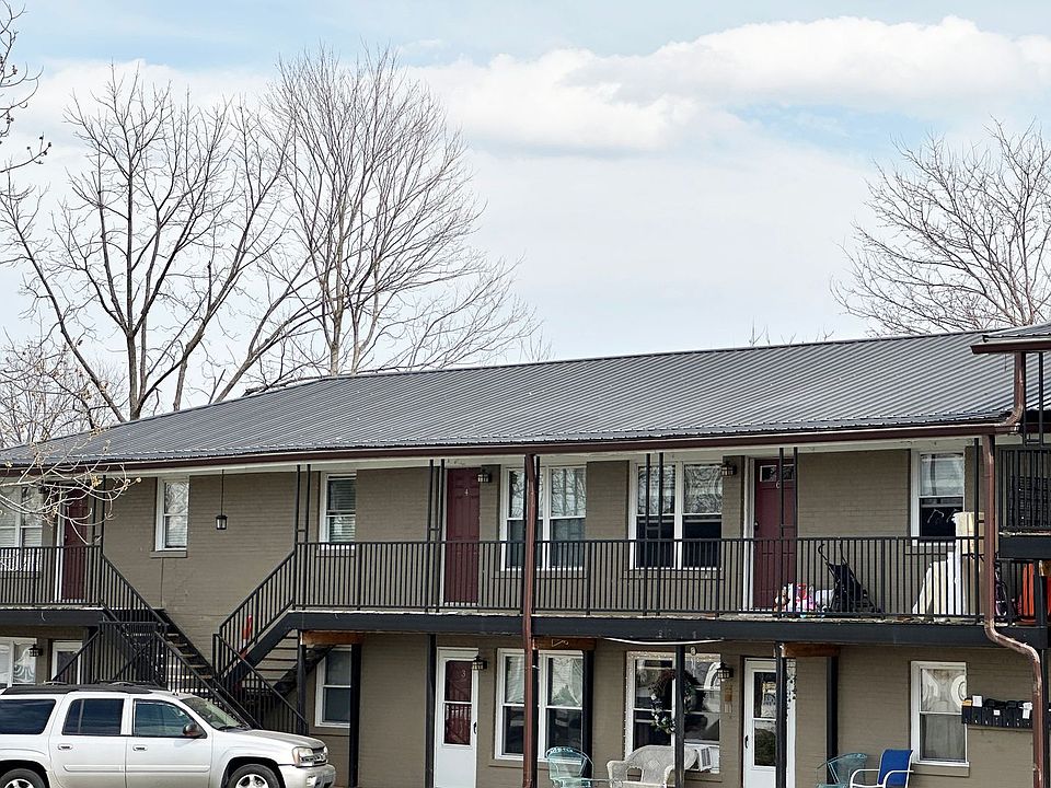 2nd image of 508 College St APT 21