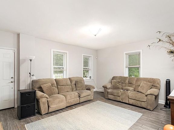 2nd image of 116 School Ln