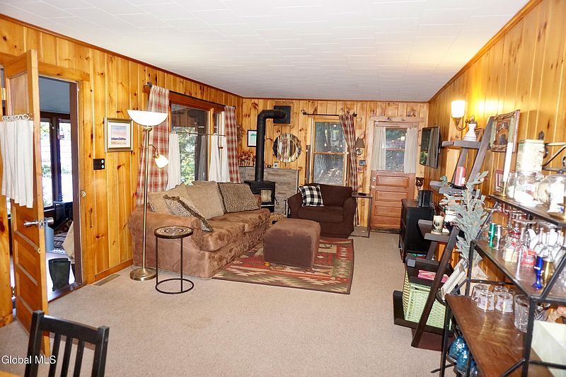 2nd image of 2271 N Shore Road