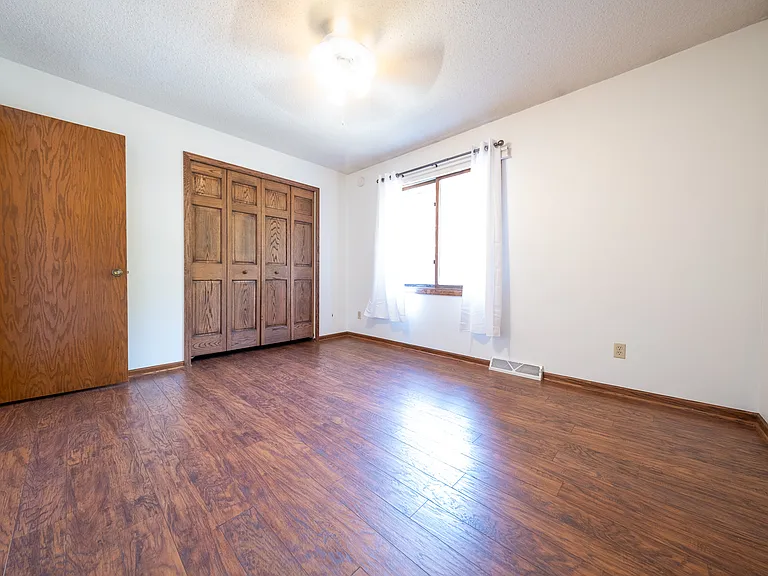 8514 Underwood Ln N — Photo 10