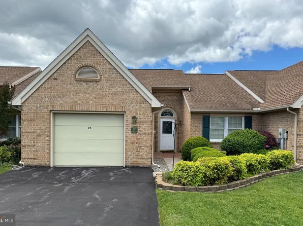 25 Sanibel Ln, Chambersburg, PA 17201