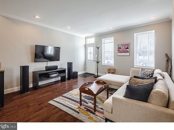 3rd image of 2031 E Moyamensing Ave