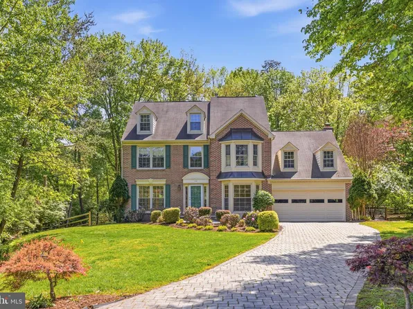 6762 Bronze Post Rd, Centreville, VA 20121