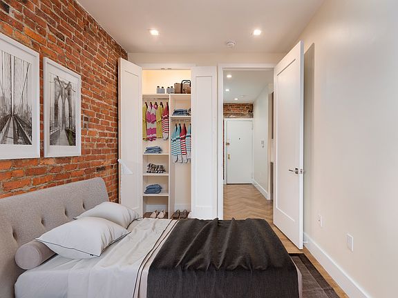 3rd image of 921 Washington Ave #620
