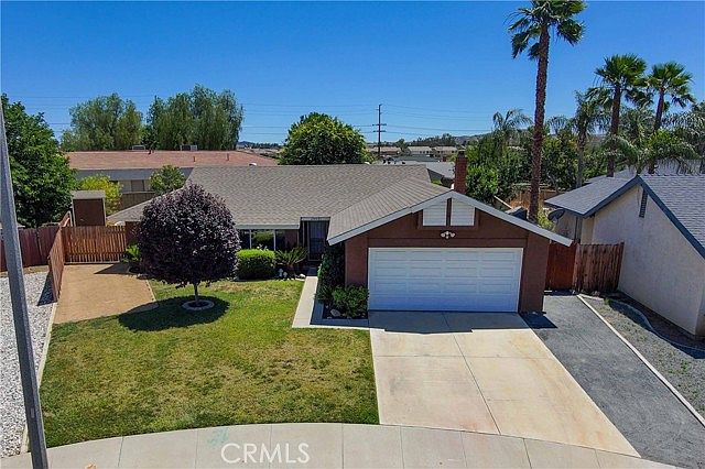 1st image of 29951 Woodstock Pl