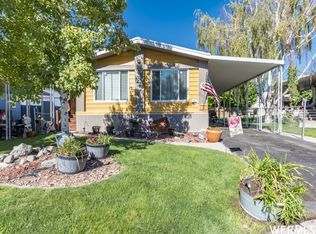 251 E Lancelot Cir, North Salt Lake, UT 84054