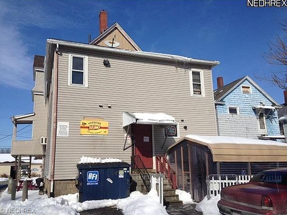 3rd image of 215 Cleveland St