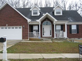 126 Lowball Ln, Vine Grove, KY 40175