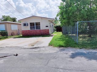805 NW 3rd Ter, Hallandale, FL 33009