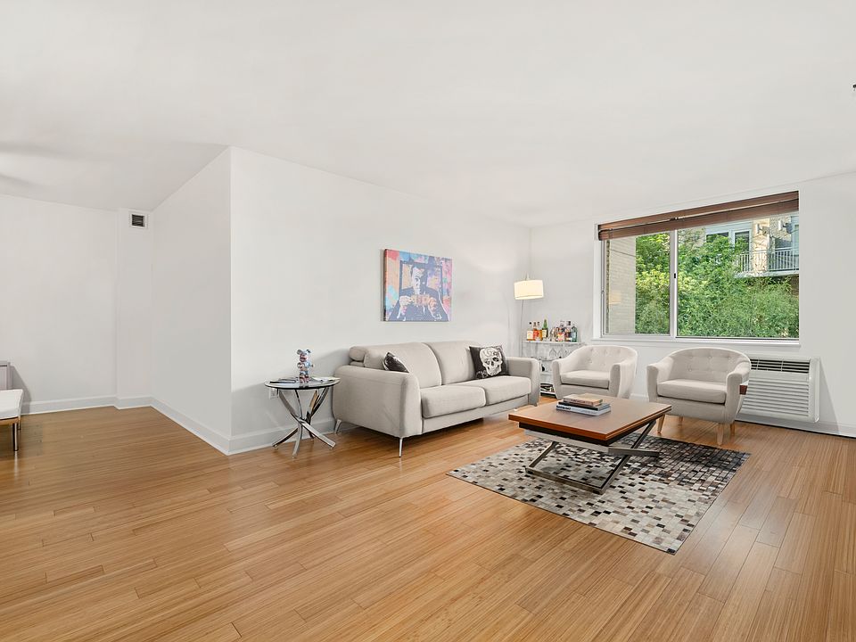 1st image of 505 W 47th St #2FS