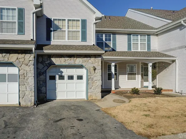 43 Jill Ct S, Monmouth Junction, NJ 08852
