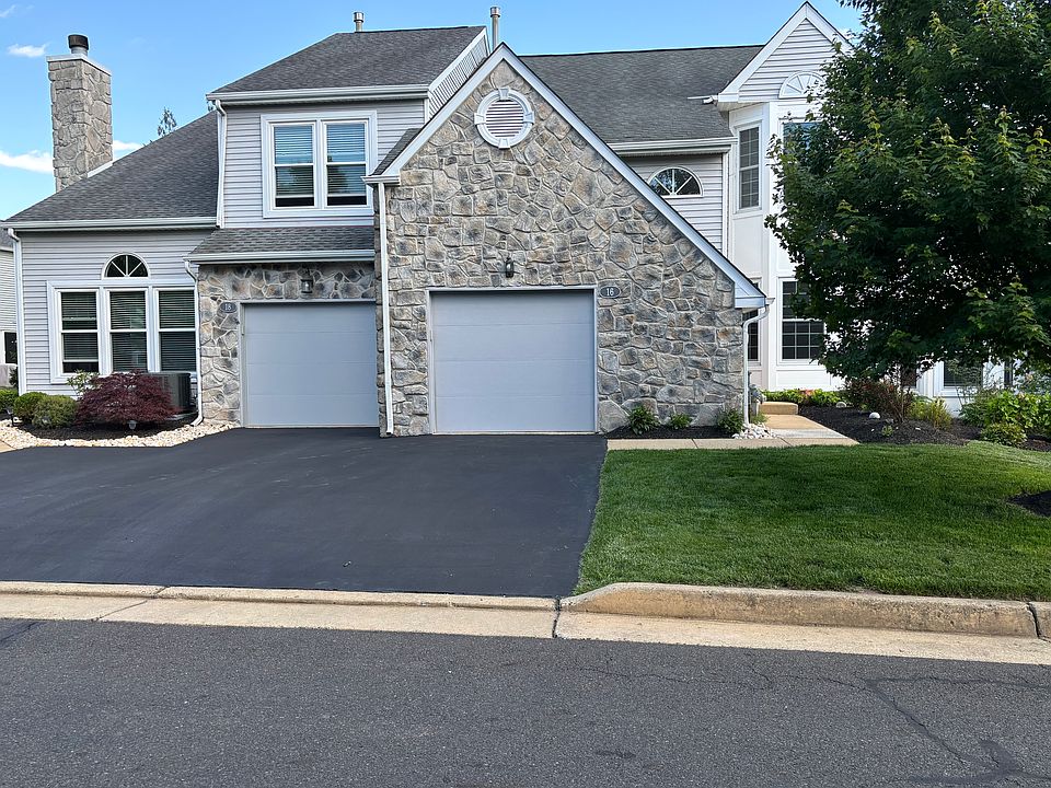 1st image of 16 Nathan Ct