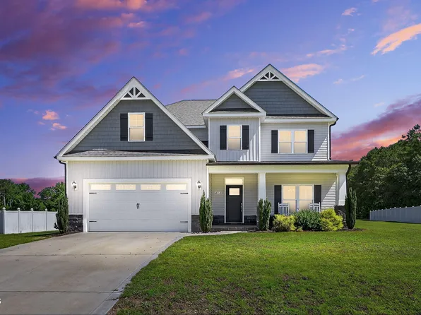 414 Fallingbrook Dr, Kenly, NC 27542