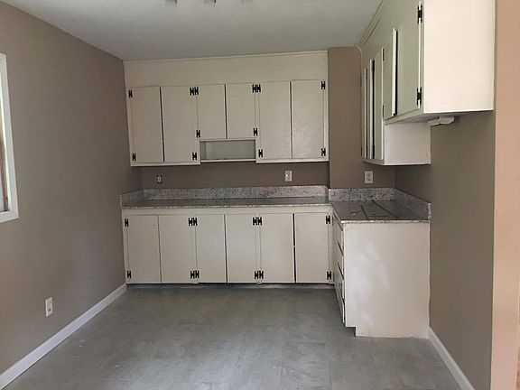 2nd image of 1224 Beaverbrook Dr