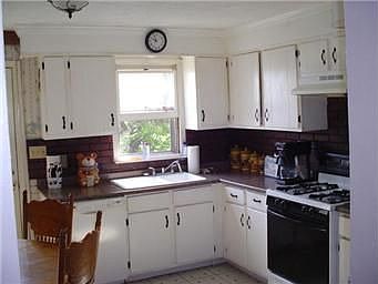 2nd image of 435 S 71st St