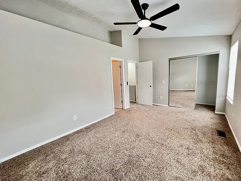 1804 Queen Anne Ct — Photo 14
