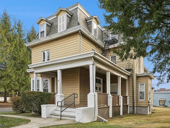 2nd image of 24 Franklin Pl
