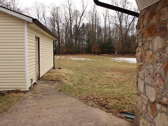 4th image of 3798 Nile Rd