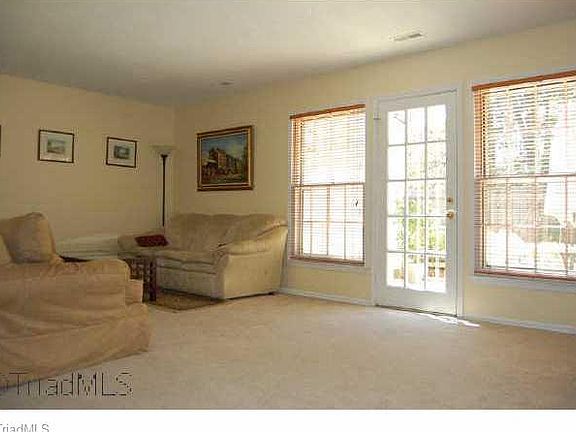 4th image of 5003 Lawndale Dr APT B