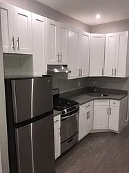 Rented by R New York