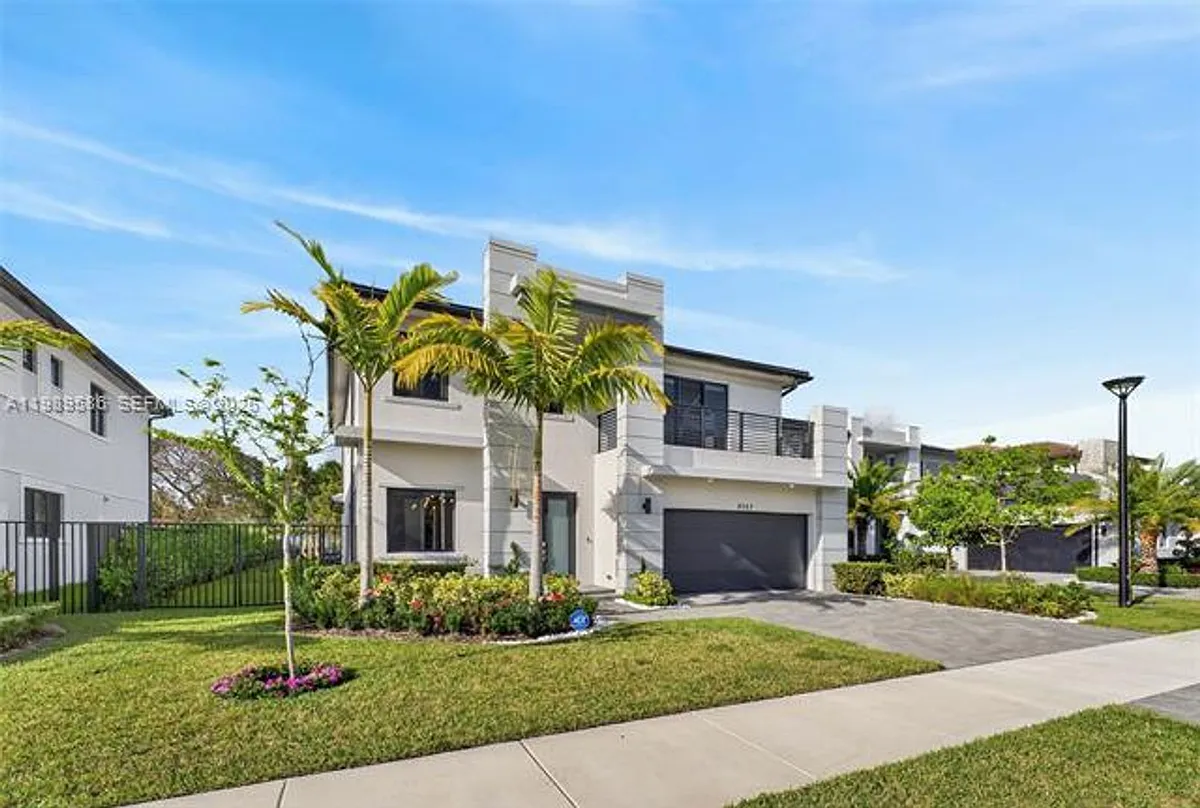 Building Photo - 8267 SW 120th Ter