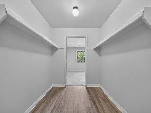 Woodland Villa Apartments