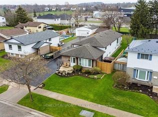 7 Belleau St, Hamilton, ON L8J 1N1