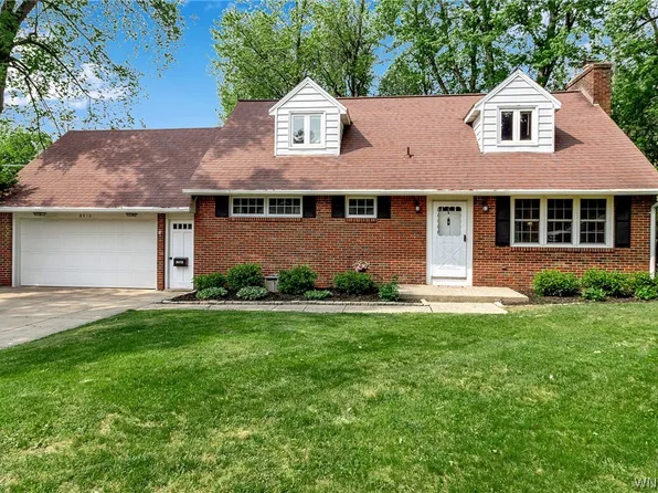 8410 Ericson Dr, Williamsville, NY 14221