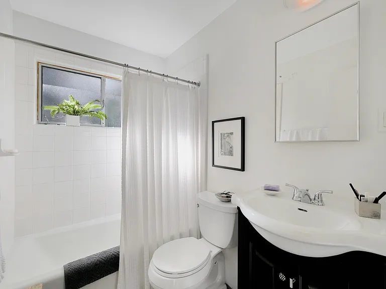 127 Baltimore Ave — Photo 5