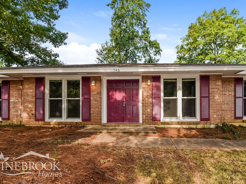 1st image of 746 Forestdale Dr