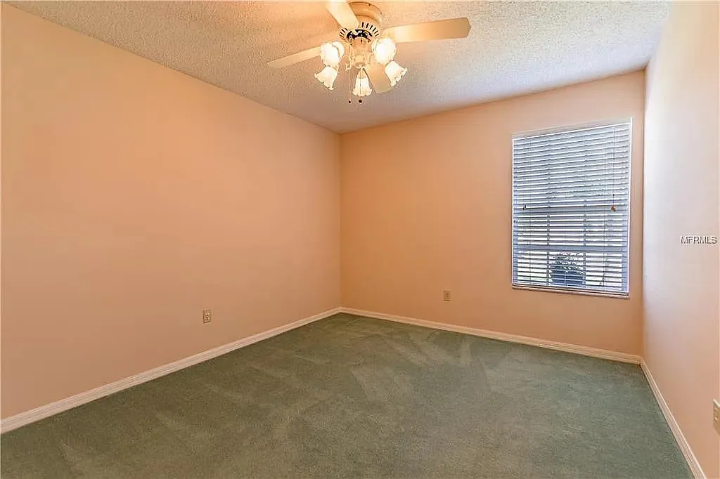 4 bed, 2212 sqft, $4,000 — Photo 2