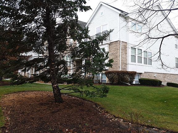 2nd image of 919 Violet Dr